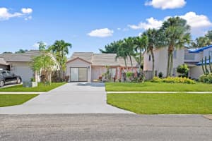 MLS# R10655589, Lake Worth, Florida 33463