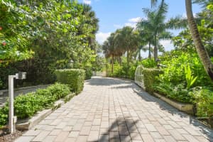 515 S Beach Rd, Hobe Sound, FL 33455, Sold 04/09/21