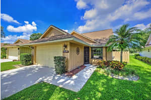 12921 SE Crooked Stick Ln, Hobe Sound, FL 33455, Sold 12/08/20