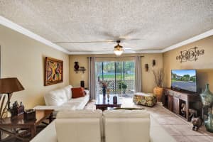 2713 S Oakland Forest Dr, Oakland Park, FL 33309, Sold 10/30/20