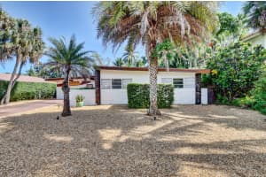 466 NW 7th Ave, Boca Raton, FL 33486, Sold 04/14/21