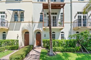 816 Virginia Gardens Dr, Boynton Beach, FL 33435, Sold 10/23/20