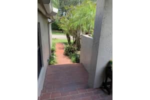 5175 Ventura Dr, Delray Beach, FL 33484, Sold 01/28/21