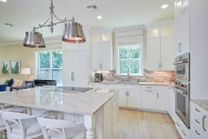 8425 Sabal Palm Ct, Indian River Shores, FL 32963, Sold 10/13/20