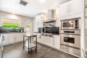 222 30th St, West Palm Beach, FL 33407, Sold 03/22/21