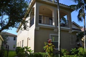6642 Aliso Ave, West Palm Beach, FL 33413, Sold 12/08/20