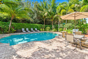 4574 Capital Dr, Lake Worth, FL 33463, Sold 12/03/20