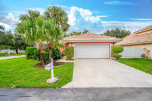 2 Valencia Dr, Boynton Beach, FL 33436, Sold 11/20/20
