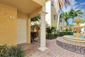 1105 Lake Shore Dr, Lake Park, FL 33403, Sold 11/15/21