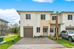 810 Pioneer Way, Royal Palm Beach, FL 33411, Sold 12/11/20