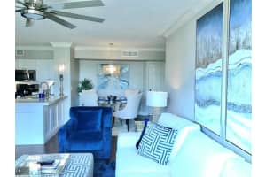 651 Okeechobee Blvd, West Palm Beach, FL 33401, Sold 01/25/21