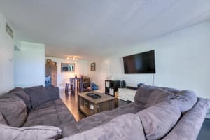 9785 Pineapple Tree Dr, Boynton Beach, FL 33436, Sold 12/31/20