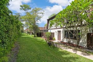 126 Weybridge Cir, Royal Palm Beach, FL 33411, Sold 01/12/21