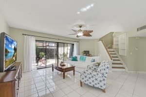 126 Weybridge Cir, Royal Palm Beach, FL 33411, Sold 01/12/21