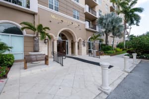 616 Clearwater Park Rd, West Palm Beach, FL 33401, Sold 01/15/21
