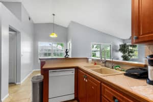 5470 Pine Cir, Coral Springs, FL 33067, Sold 11/12/20