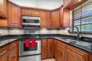 400 NE 20th St APT B204, Boca Raton, FL 33431, Sold 12/29/20