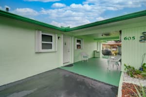 605 Hummingbird Ln, Delray Beach, FL 33445, Sold 03/10/21