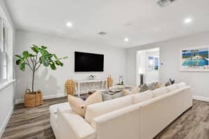 344 N Bromeliad, West Palm Beach, FL 33401, Sold 12/07/20