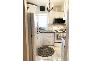 1907 SW Palm City Rd APT F, Stuart, FL 34994, Sold 04/01/21