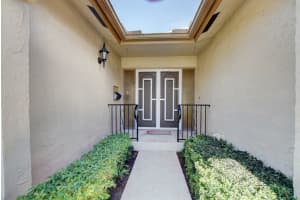 506 SW 2nd St, Boca Raton, FL 33432, Sold 11/09/20