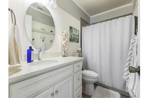MLS# R10658988, Vero Beach, Florida 32962