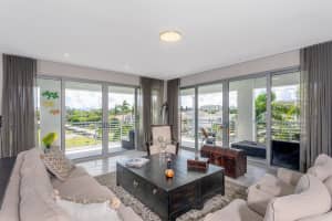 327 E Royal Palm Rd, Boca Raton, FL 33432, Sold 08/02/21
