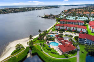 7030 Half Moon Cir, Hypoluxo, FL 33462, Sold 03/30/21