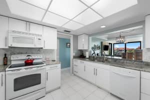 7030 Half Moon Cir, Hypoluxo, FL 33462, Sold 03/30/21