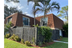 2141 White Pine Cir, Greenacres, FL 33415, Sold 12/04/20