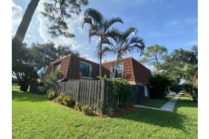 2141 White Pine Cir, Greenacres, FL 33415, Sold 12/04/20