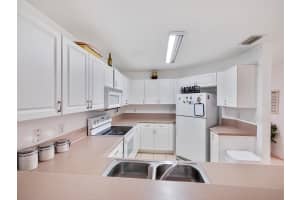 749 Imperial Lake Rd, West Palm Beach, FL 33413, Sold 01/15/21