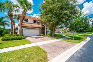 9201 Silver Glen Way, Lake Worth, FL 33467, Sold 12/16/20