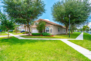 9201 Silver Glen Way, Lake Worth, FL 33467, Sold 12/16/20