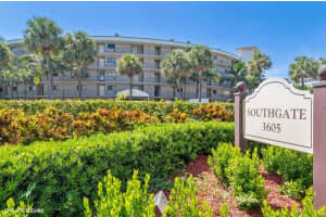 3605 S Ocean Blvd, South Palm Beach, FL 33480, Sold 01/12/21