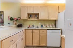 2915 NE 8th Terrace, Wilton Manors, FL 33334, Sold 03/18/21