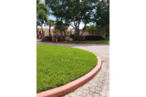 1264 The Pointe Dr, West Palm Beach, FL 33409, Sold 10/26/20