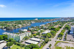 611 SE 7th St, Delray Beach, FL 33483, Sold 12/04/20