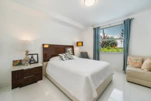 17150 N Bay Rd, Sunny Isles Beach, FL 33160, Sold 02/25/21