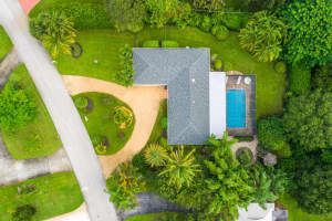 668 Colonial Dr, Vero Beach, FL 32962, Sold 12/31/20