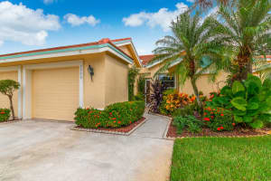 3905 SW Inwood Pines Ln, Palm City, FL 34990, Sold 11/13/20