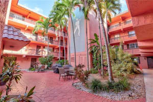 680 Tennis Club Dr, Fort Lauderdale, FL 33311, Sold 05/19/21