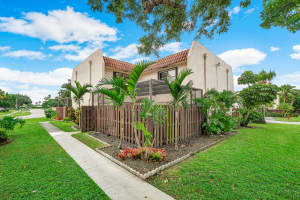 6327 Seven Springs Blvd, Greenacres, FL 33463, Sold 11/20/20