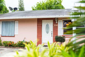 4807 Saratoga Rd, West Palm Beach, FL 33415, Sold 11/20/20