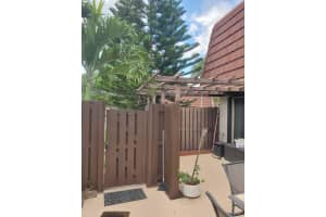 8295 Boca Rio Dr, Boca Raton, FL 33433, Sold 11/30/20