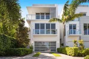 138 Mac Farlane Dr, Delray Beach, FL 33483, Sold 11/13/20