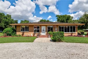 135 18th Ave, Vero Beach, FL 32962, Sold 12/29/20