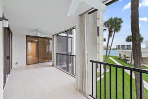 19800 Sandpointe Bay Dr, Tequesta, FL 33469, Sold 02/19/21