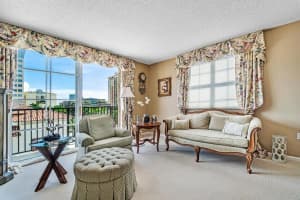 651 Okeechobee Blvd, West Palm Beach, FL 33401, Sold 04/06/21