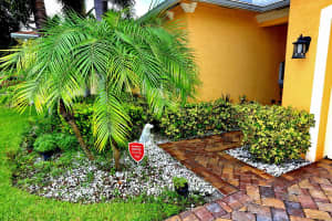 825 Fieldstone Way, West Palm Beach, FL 33413, Sold 11/13/20